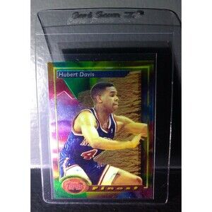 1993-94 Topps Finest Hubert Davis #211 Basketball Card